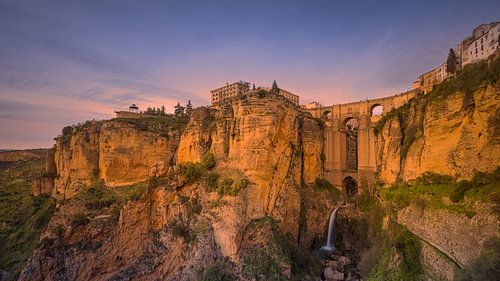 Zonsondergang bij de Puente Nuevo in Ronda