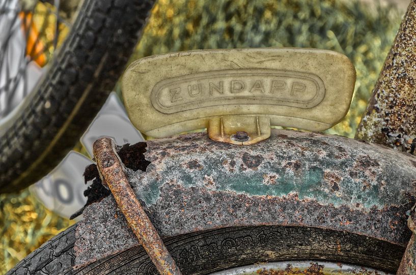 Yellow moped plate on oldtimer by Ans Bastiaanssen
