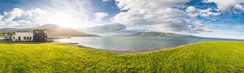 Panorama met uitzicht op de Noord-Ierse kust van Erik Rudolfs