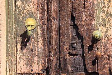 Vieille porte en bois vieillie sur Bobsphotography