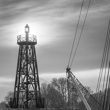 't Vuurtje Enkhuizen in black and white