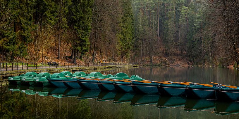 Waiting for the season to start by Holger Spieker