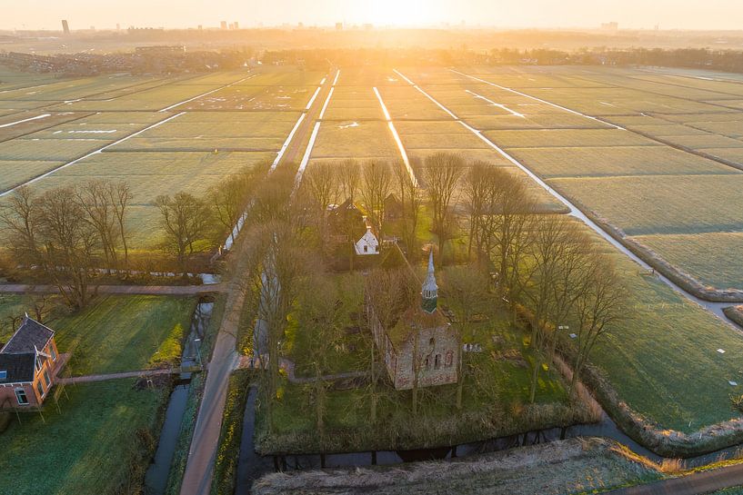 Leegkerk & Groningen bij Zonsopkomst van Droninger