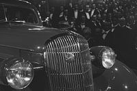 Al Capone atmosphere with Prohibition-era Buick
