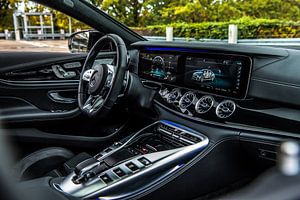 Cockpit de la nouvelle Mercedes-Benz AMG GT 63 sur Bas Fransen
