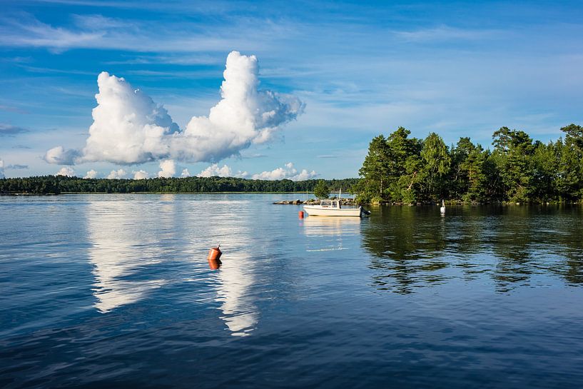 Archipelago in Sweden by Rico Ködder