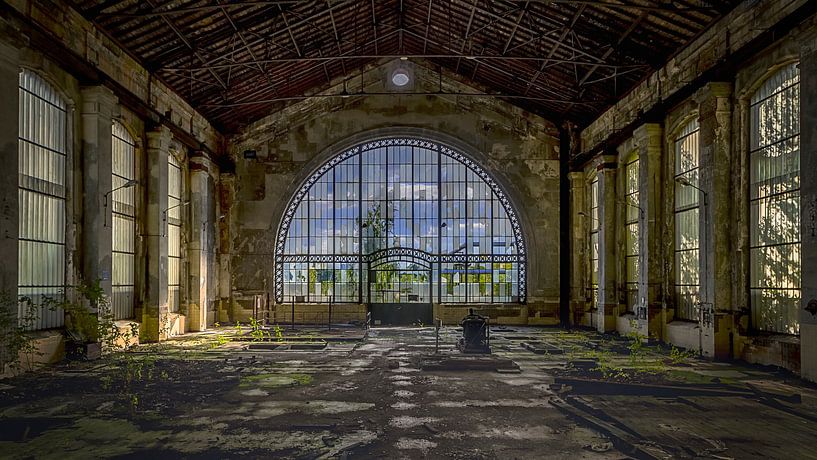 Abandoned architecture by Frans Nijland