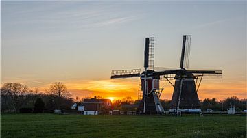 Zonsondergang bij de molens in Oud-Zuilen van Roland Vaandrager