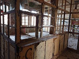 Alte Bürotrenner im Hauptgebäude von Spindlersfeld in Bildern