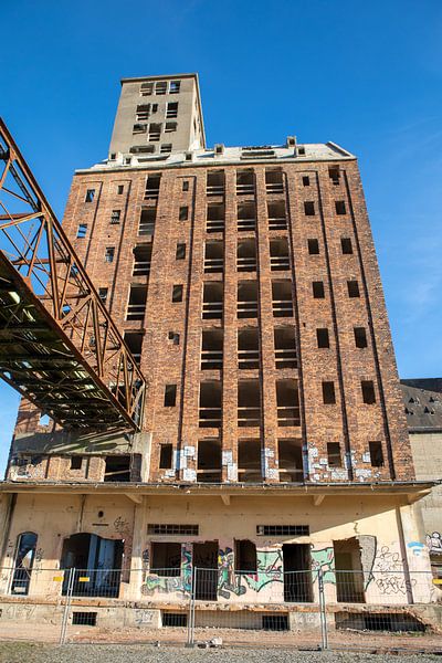 Construction site &quot;Alter Speicher&quot; in Magdeburg's Port of Science by t.ART