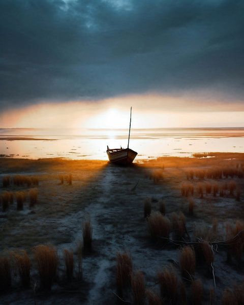 Aerial view of a boat by fernlichtsicht