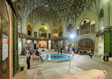 Iran: Bazaar van Kashan (Kashan) van Maarten Verhees