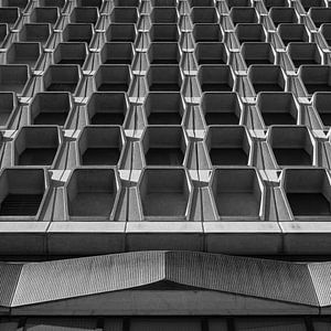 Abstraction in concrete by Raoul Suermondt