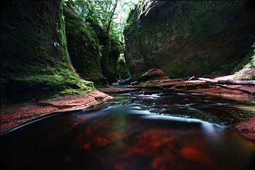 Schottland Teufelskanzel Wasserfall von Pepijn Knoflook