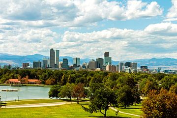 Denver stad in de herfst dag. van Mikhail Pogosov
