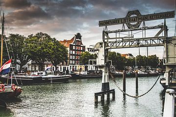 Kuipershaven/Wolwevershaven in Dordrecht van Lizanne van Spanje