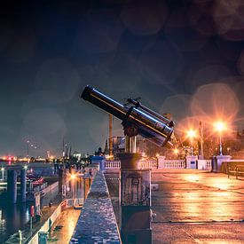 Ferngläser an den Scheldekais in Antwerpen von Daan Duvillier | Dsquared Photography