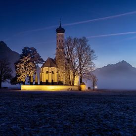 Sankt Coloman, selber illumniert mit Schloss Neuschwanstein von Thomas Rieger