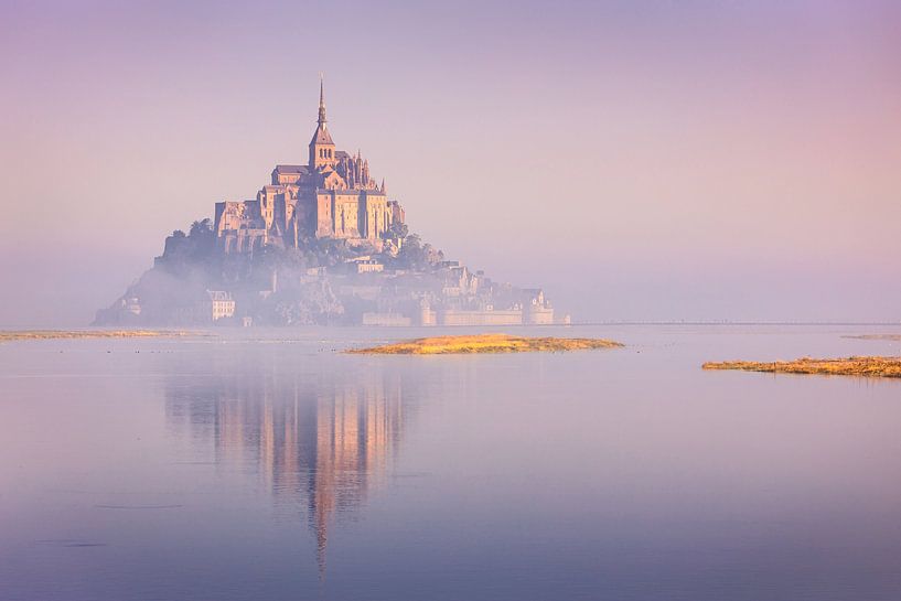 Nebliger Morgen am Mont Saint Michel, Frankreich von Adelheid Smitt