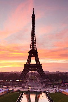 Eiffeltoren bij zonsopgang, Parijs, van Markus Lange