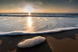 Sunset at the beach by Paul Algra