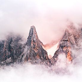 Rough dolomites by Jarno Boks