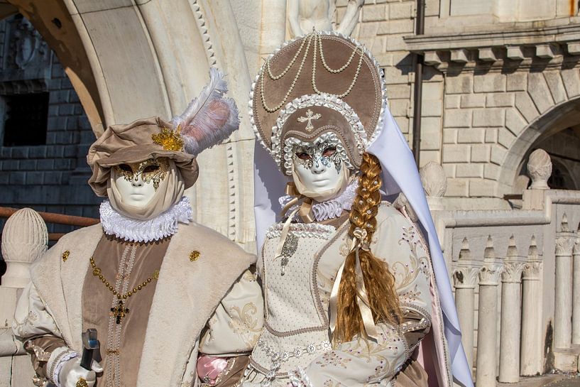 Karneval vor dem Dogenpalast in Venedig von t.ART