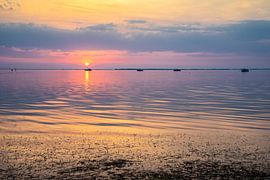 Coucher de soleil à Rügen dans la mer Baltique, Allemagne