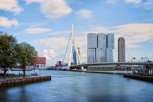 Erasmusbrug met de Rotterdammer
