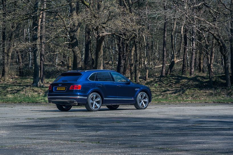 Bentley Bentayga by Willem-Jan Smulders