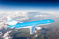 KLM McDonnel Douglas MD-11 hoog boven Oost Europa