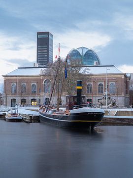 Winterochtend in Leeuwarden van Thea.Photo