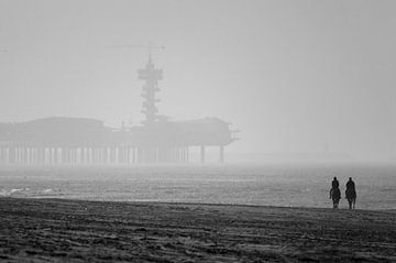 Een zondagse rit per paard bij de pier van Scheveningen van Bart Hageman Photography