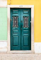 The green door of Faro