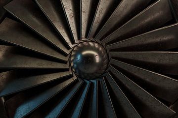 Oude roterende turbine verlicht door abstract neonlicht van Besa Art