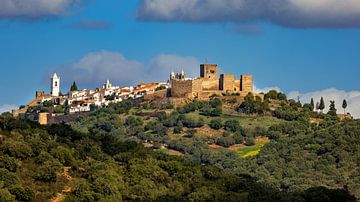 La ville de Monsaraz au Portugal sur Adelheid Smitt