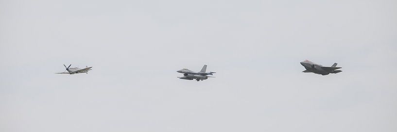 Luchtmachtdagen 2016 #3 by John Ouwens