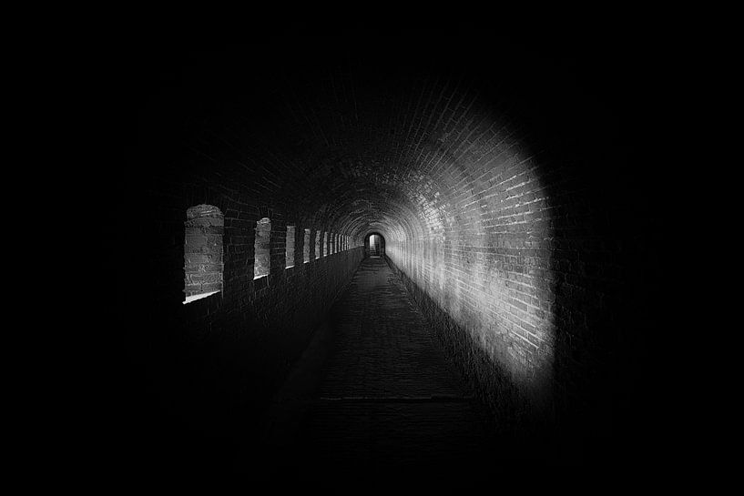 La lumière dans le tunnel par Maikel Brands