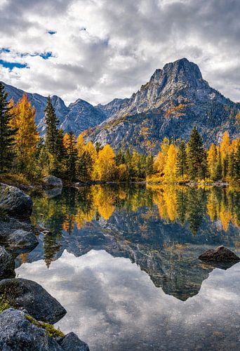 Golden Autumn Reflection: Majestic Mountain Wilderness Landscape