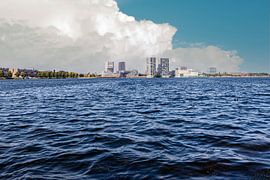 Skyline der Stadt Almere. von Brian Morgan
