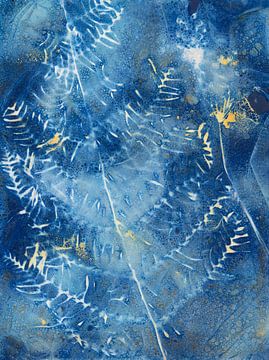 Cyanotype humide abstrait d'une feuille de fougère séchée sur Retrotimes
