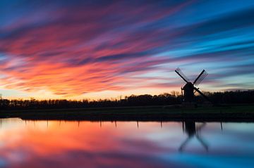 Sunset at Knip Molen van Dawn Black