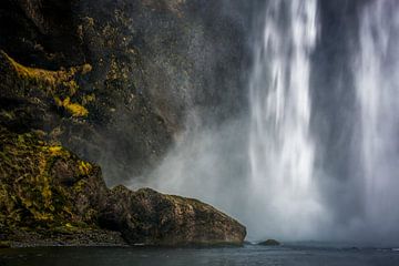 Waterfall Skogafoss by Peter Poppe
