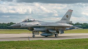 Fini-Pilot auf der General Dynamics F-16 Fighting Falcon.