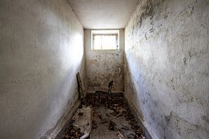 Enge Gefängniszelle für Soldaten - Lost Place Alter Flugplatz Rangsdorf