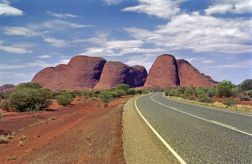 Kata Tjuta - The souls of the red centre by WeltReisender Magazin