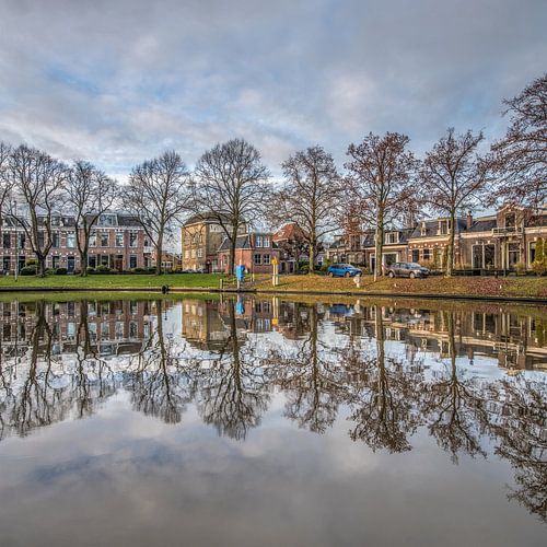 Stadsgracht Leeuwarden met herkenbare Stokvispanden