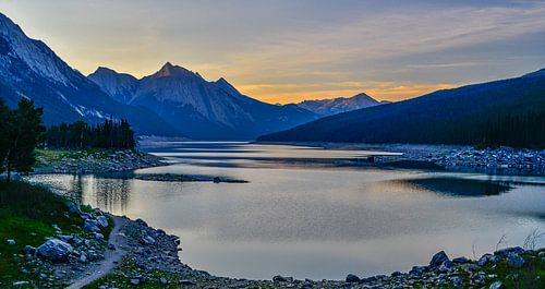 Canada Medicine Lake