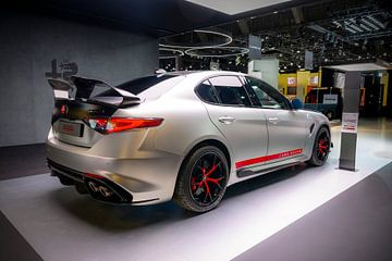 Alfa Romeo Giulia Quadrifoglio Luna Rossa limitierte Auflage der leistungsstarken Limousine