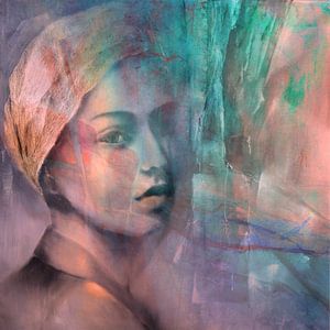 The girl with the golden scarf - structures in green